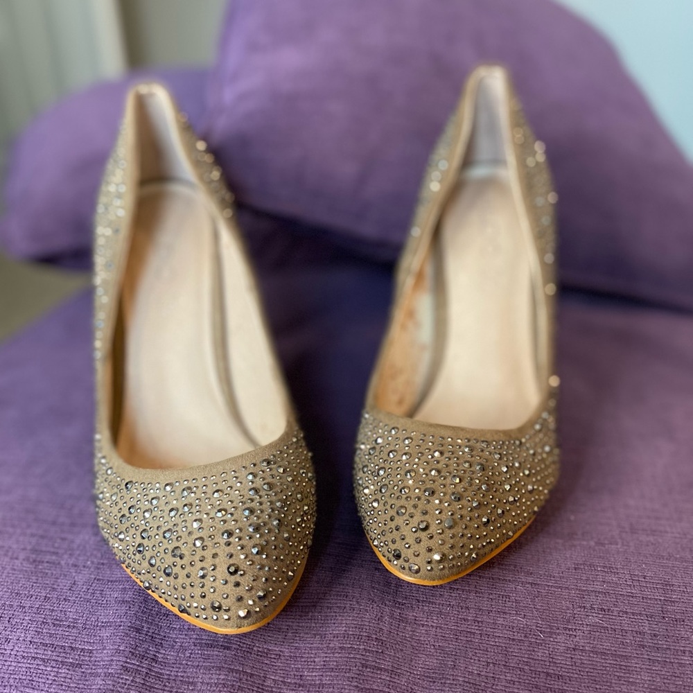 Aldo Women's Dark Tan Crystal Studded Embellished Round Toe Pump Size 10 - Picture 10 of 12